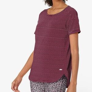 Amazon Essentials Burgundy Striped Relaxed Fit T Shirt M